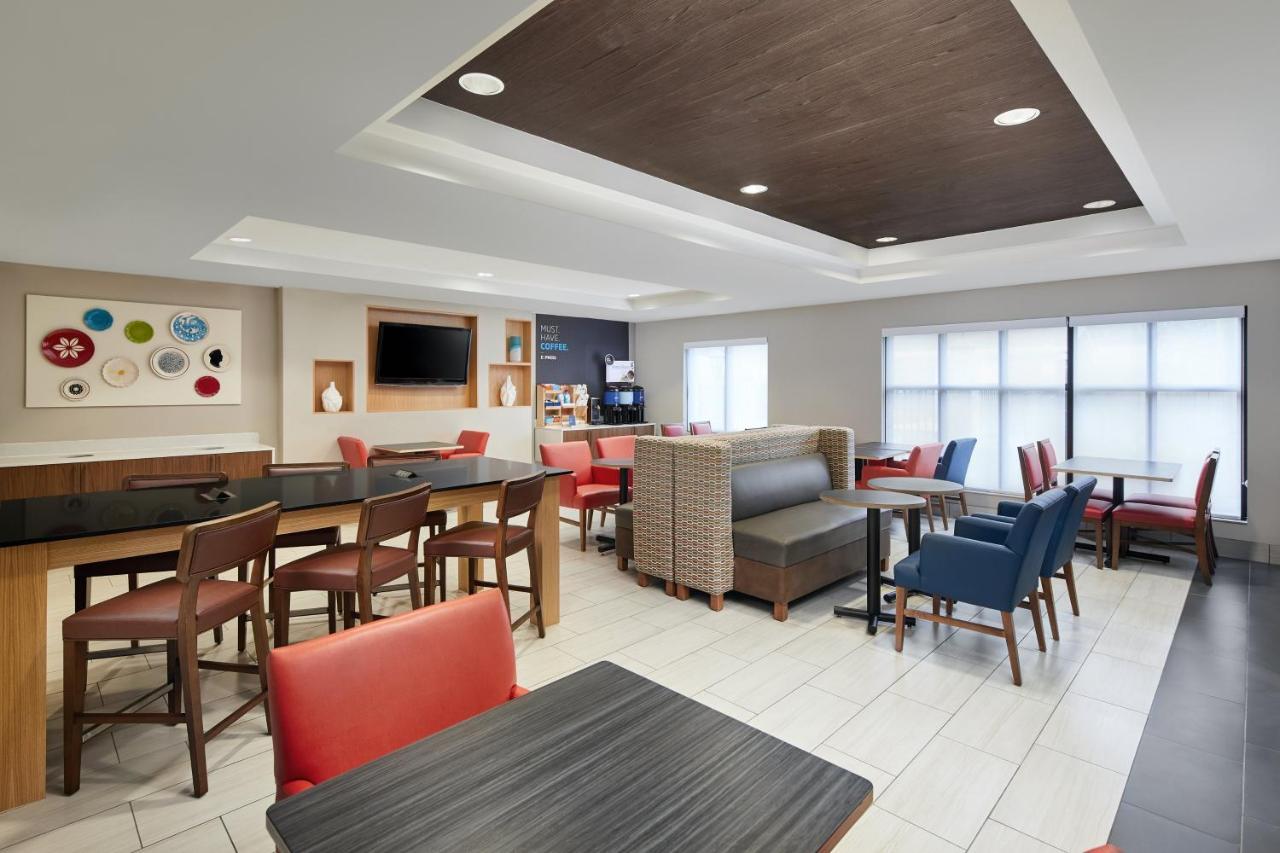 Holiday Inn Express Hotel & Suites Pensacola-West Navy Base By Ihg Beach Haven Экстерьер фото